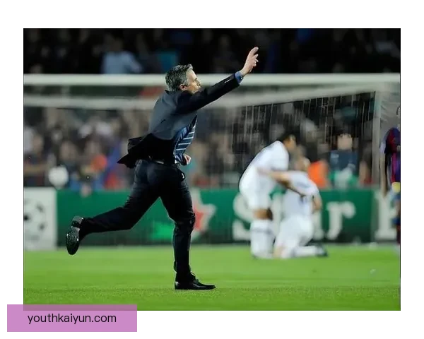 穆里尼奥反压迫理念助力球队战术创新与表现提升